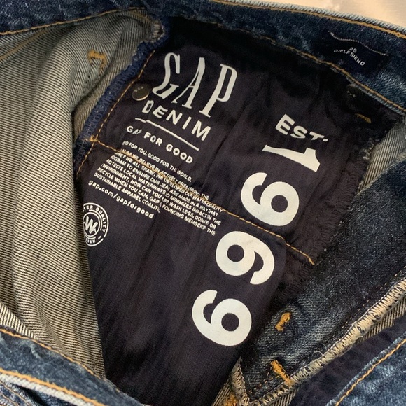 GAP HIGH RISE DESTROYED GIRLFRIEND JEANS - Picture 7 of 10